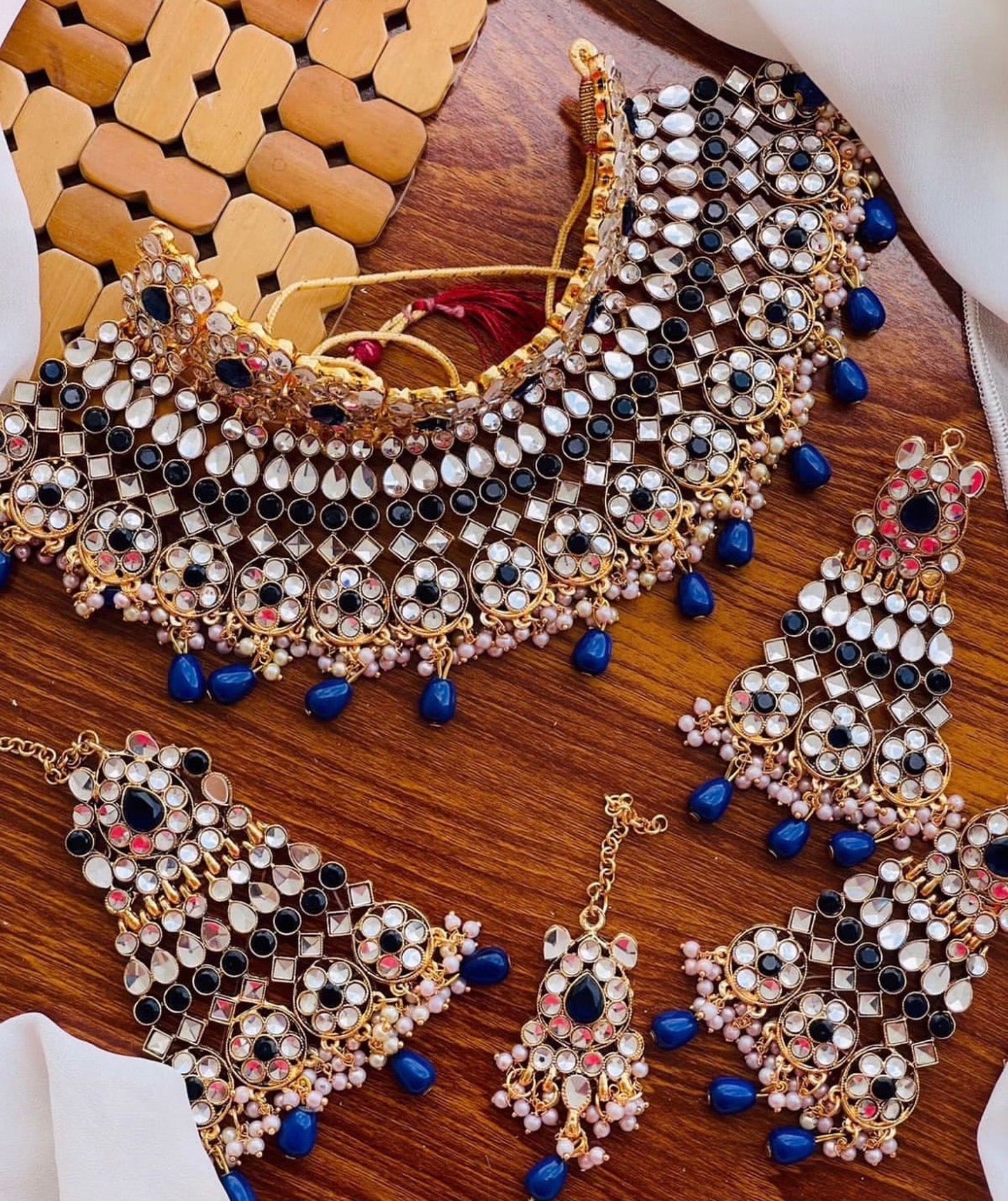 Heavy bridal Choker & collar necklace set