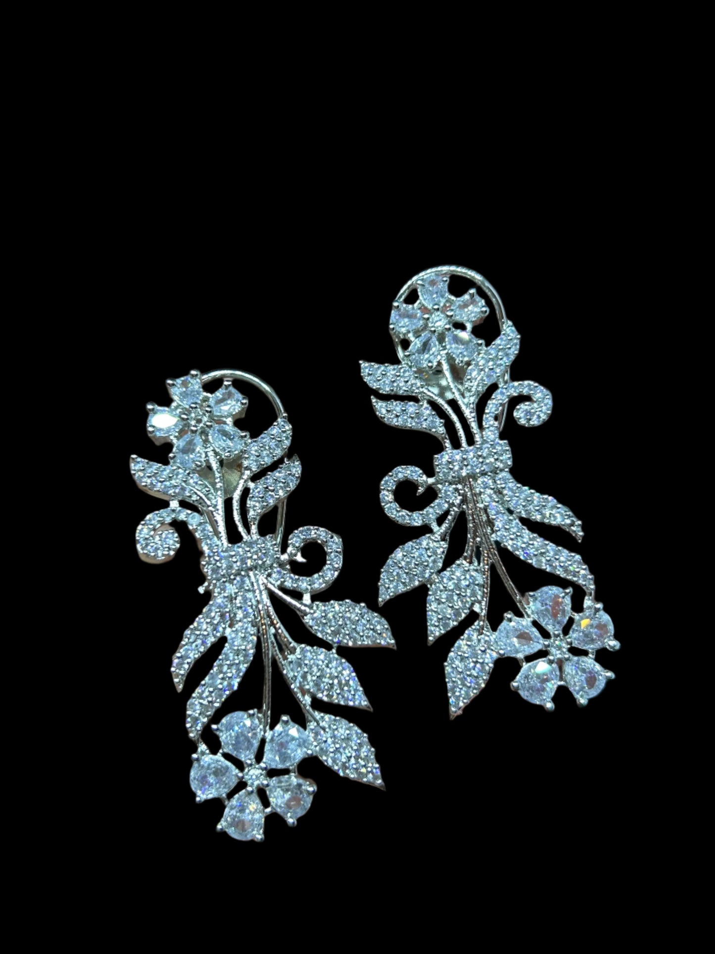 AD ear studs | earrings