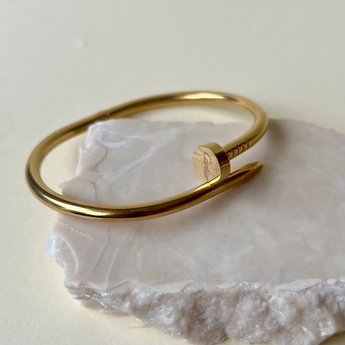 Stainless steel bracelet