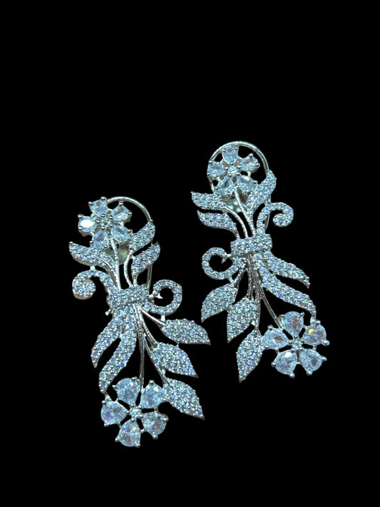 AD ear studs | earrings