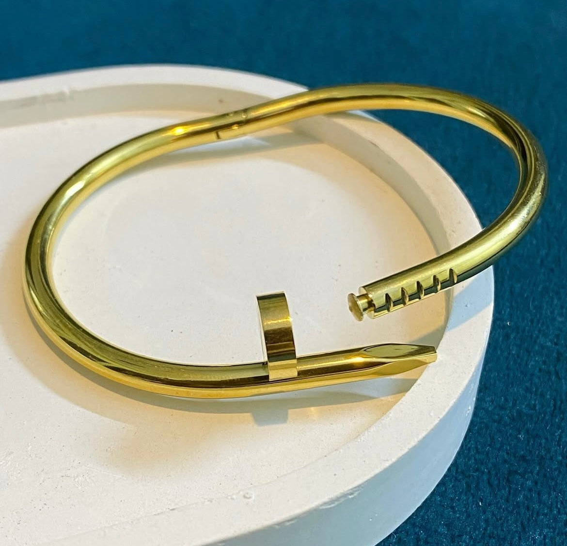 Stainless steel bracelet