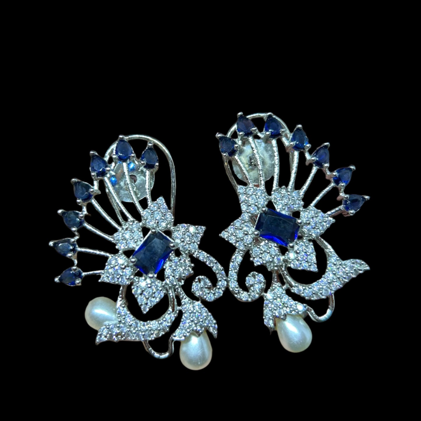 AD ear studs | earrings